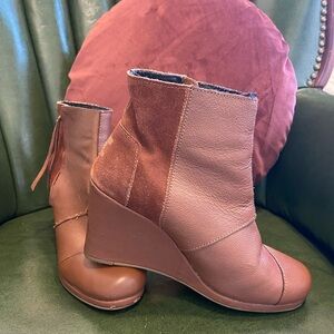Toms Brown Leather Wedge Boots
